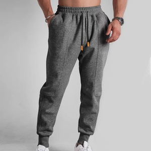 Pantalon de jogging sportif pour homme grande taille, léger, taille mi-haute, respirant, séchage rapide, style urbain, idéal pour l'été et la gym - Product Image 1