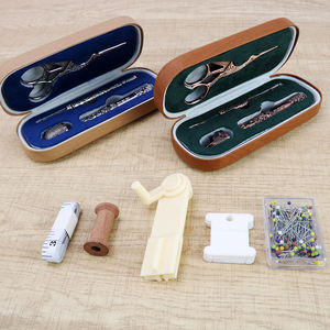Kit d'outils de couture portables : Découseurs, ciseaux de broderie et boîte de couture rétro avec étui à lunettes - Product Image 5