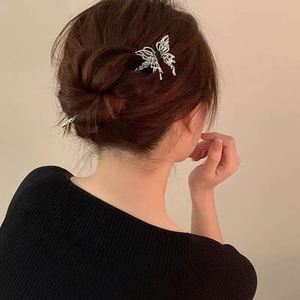 Épingles à cheveux papillon Y2K tendance pour femmes, pinces à cheveux en métal minimalistes irrégulières, accessoires pour chignon, coiffure pour filles - Product Image 6