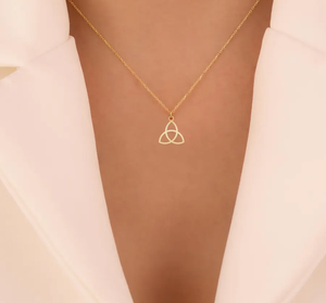 Collana con Pendente Nodo Trinitario Spirituale, Pendente Celtico Triquetra, Regalo in Acciaio Inossidabile Placcato PVD, Gioielli alla Moda - Product Image 4