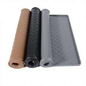 Tapis d'alimentation pour animaux de compagnie en silicone personnalisé OEM ODM, qualité alimentaire, imperméable, motif patte, pour gamelles de chien et de chat, vente en gros - Product Image 3