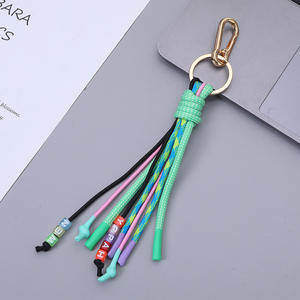 Accesorios para Bolsos de Nuevo Estilo, Llavero de Paracord Trenzado con Cuentas de Letras y Borla, Adorno para Teléfono Móvil - Product Image 2