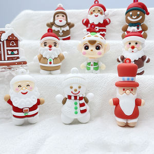 Prêt <span class=keywords><strong>à</strong></span> expédier mignon Anime Style bonhomme de neige père arbre de noël PVC porte-clés souple EVA caoutchouc avec alliage de fer métal pour les filles - Product Image 6