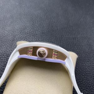 Reloj Elegante para Mujer RM – Diseño Candy Cotton, Reloj de Cerámica con Correa de Goma, Multifunción para Uso Diario, Regalo de Cumpleaños - Product Image 5