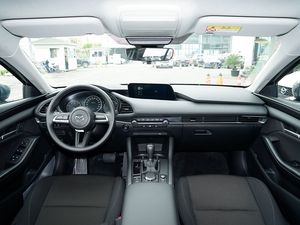 2025 Mazda3 Axela berlina automatica nuovo <span class=keywords><strong>Mazda</strong></span> <span class=keywords><strong>3</strong></span> Mzd dal produttore cinese FWD sedili posteriori in tessuto per auto a benzina - Product Image 6