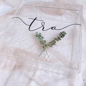 Boîte de baptême en acrylique transparente sur mesure avec logo personnalisé - Product Image 5