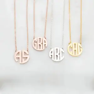 Großhandel individuelles Design Damen Herren Mode Edelstahl-Schmuck Monogramm-Namen-Halsband