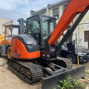 Excavatrice sur chenilles Hitachi ZX68USR d'occasion, moteur d'origine, queue courte, pour travaux de terrassement en espace restreint, bon état, prête à l'emploi - Product Image 2