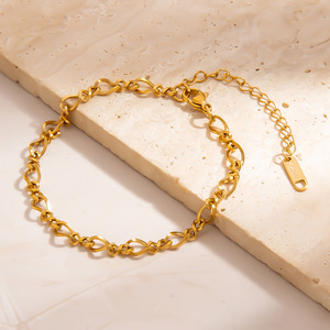 Bracelet à maillons tendance plaqué or 18 carats, design géométrique, bijoux pour femmes - Product Image 3