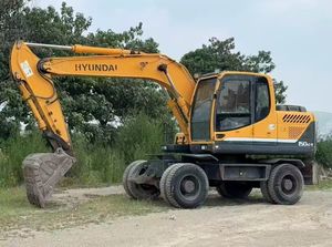 รถขุดไฮดรอลิก Hyundai 150LC-9 พร้อมบุ้งกี๋ขุดขนาด 0.58 ลูกบาศก์เมตร รุ่นปี 2018 มือสอง เครื่องยนต์ Cummins เกียร์ปั๊ม 14 ตัน - Product Image 3