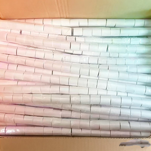 Rollo de Papel Crepé de Alta Calidad en Colores Vibrantes, Ideal para Proyectos de Manualidades y Decoraciones para Fiestas - Product Image 2