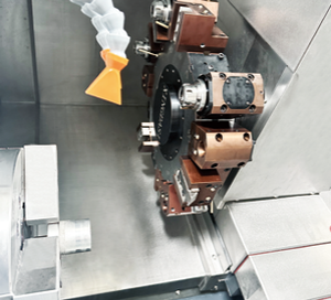 Độ chính xác cao 220V trung tâm quay kim loại trung bình độ chính xác cao 6 inch trục chính <span class=keywords><strong>CNC</strong></span> <span class=keywords><strong>Lathe</strong></span> <span class=keywords><strong>y</strong></span>-trục điện tháp pháo tailstock - Product Image 3