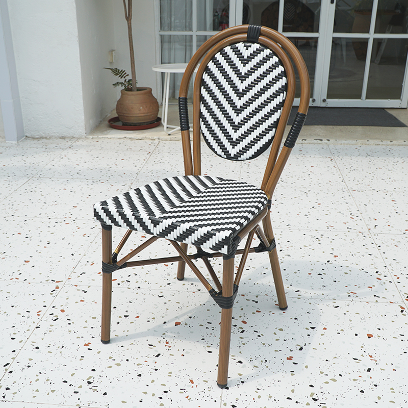 Sedia in rattan francese 36