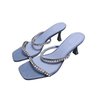 Nuevo Producto: Sandalias de Tacón Alto con Punta Cuadrada Azules Brillantes para Mujer, con Cadena de Diamantes de Imitación, Estilo Veraniego para Exteriores - Product Image 1