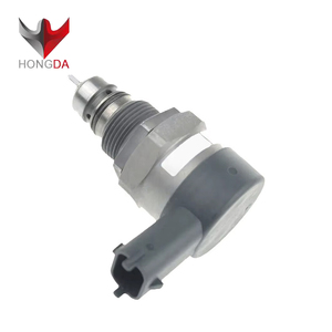 Regulador de presión de combustible Common Rail del fabricante 0281002826 para <span class=keywords><strong>mercedes</strong></span>-benz <span class=keywords><strong>Sprinter</strong></span> 309 310 311 313 <span class=keywords><strong>314</strong></span> 316 <span class=keywords><strong>CDI</strong></span> - Product Image 4