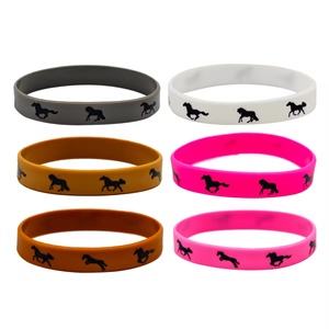 Bracelet en silicone personnalisé avec logo, motif de dessin animé, bracelet promotionnel adapté aux cadeaux de fête - Product Image 5