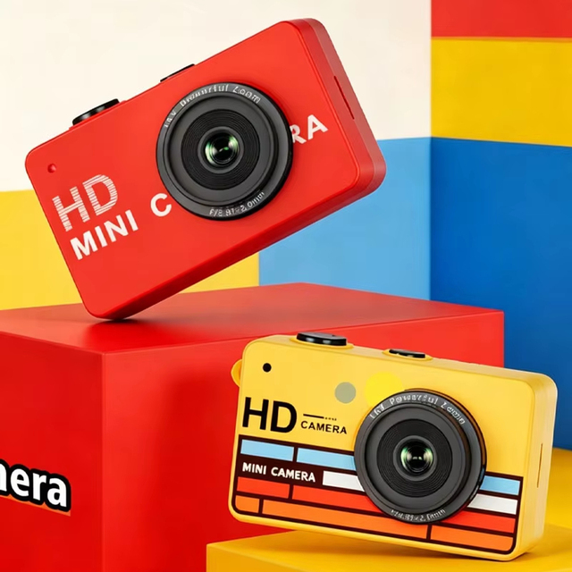 Pocket Mini Camera 1080P HD Video Recorder for Travel 16.6g Ultra Light 16X Zoom IPS Screen Micro Digital Camcorder