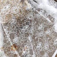 DELACE SXGN Dentelle Chantilly française très prisée avec perles et paillettes, tissu en dentelle à cils doux et motifs floraux épanouissants