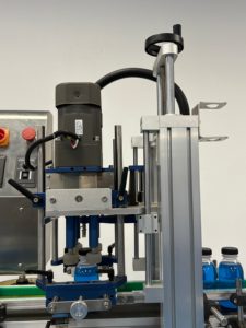 Çok şekilli şişe kapatma makinesi-üretim hattı için ağır masaüstü kapak - Product Image 4