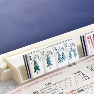 Jeu de Mahjong Américain 160 Pièces en Acrylique Blanc avec Motifs Flocons de Neige, Édition Coffret Cadeau Cinq Couches pour la Saison Hivernale - Product Image 1