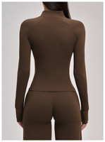 Vêtements de yoga pour femmes, veste violette à manches longues, vêtement d'extérieur brossé respirant, haut de sport ajusté avec poches, haut de course moulant