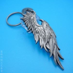 Porte-clés en métal 3D personnalisé avec motif anime en relief, alliage de zinc, design rétro, cadeau - Product Image 2