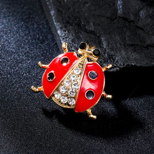 Broches de Mariquita Roja Weiman, Broches de Lujo para Mujer, Moda, Cristal de Estrás, Aleación Chapada en Oro, Broches de Diseñador Personalizables - Product Image 4