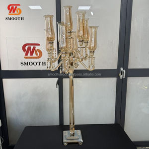 Candélabre en cristal lisse à 9 bras de 120cm de hauteur avec abat-jour - Product Image 1