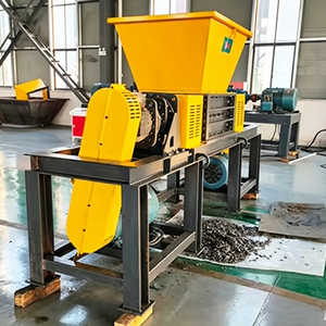 Broyeur de ferraille à double arbre homologué CE, machine industrielle de recyclage des métaux, <span class=keywords><strong>d</strong></span>échiqueteuse <span class=keywords><strong>d</strong></span>'acier haute efficacité, équipement de <span class=keywords><strong>d</strong></span>échiquetage de voitures usagées - Product Image 5