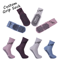 DESIGN & MOCKUP GRATUIT Chaussette de Pilates personnalisée Chaussette de yoga fitness de couleur unie Chaussettes de yoga antidérapantes personnalisées