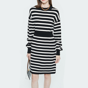 Vestido ajustado hasta la rodilla de punto a rayas blancas y negras de manga larga <span class=keywords><strong>para</strong></span> mujer - Product Image 5
