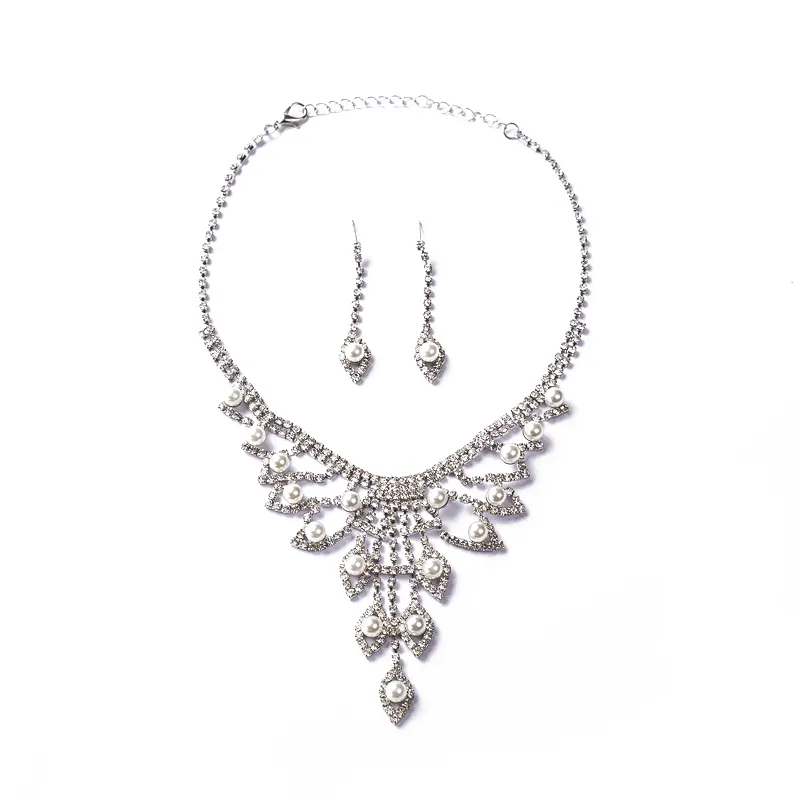 Parure de boucles d'oreilles en perles de strass pour femmes, collier avec pendentif de bijoux en cristal, ensemble de bijoux de mariée pour mariage, nouvelle mode 2020