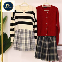 Vêtements d'occasion - Pulls tricotés chauds d'hiver pour femmes, classe A. Quantité minimale de commande : 1000 kg. Emballage et vente en gros disponibles.