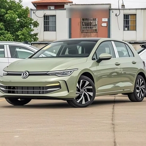 Golf <span class=keywords><strong>2023</strong></span> de segunda mano, 8.5 Compact Turbo DSG R-Line Lite, volante a la izquierda, neumáticos R17, asientos de cuero, techo solar - Product Image 1