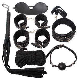 7-teiliges <span class=keywords><strong>Sex</strong></span>-Bondage-Set BDSM Leder-Bondage-Set mit Fesseln, Armmanschetten und Beinketten mit Handschellen für Erwachsenenspielzeug - Product Image 2