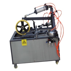 Machine de recyclage de pneus usagés, machine de découpe de pneus de voiture, coupe-bordure de pneu - Product Image 1