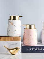 Conception de Noël Savon manuel de pompe à mousse en céramique Black Touch de haute qualité pour distributeur pour salle de bain