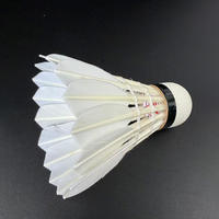 Plume de canard professionnelle, sandwich 2 couches, liège écologique, durable, niveau tournoi, légère, personnalisable, fabrication OEM pour le sport