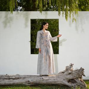 Robe Abaya élégante en polyester floqué sur mesure en gros pour femmes musulmanes, luxe pour les fêtes - Product Image 2