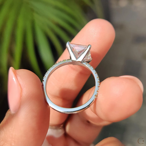 Bague en diamant de laboratoire magnifiquement conçue, reflétant l'amour véritable, éclatante, parfaite, bijoux élégants en provenance d'Inde - Product Image 6