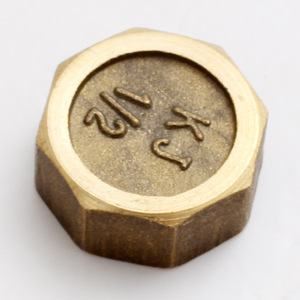 ปลั๊กเกลียวในทองแดง 4 จุด สำหรับข้อต่อท่อ ฝาปิดปลายท่อน้ำ - Product Image 3