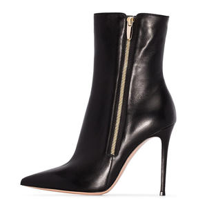 Produttore personalizzato grande taglia 46 <span class=keywords><strong>stivali</strong></span> invernali da donna a punta in pelle vegana nera con cerniera laterale con Stiletto alla caviglia <span class=keywords><strong>stivali</strong></span> da donna - Product Image 1
