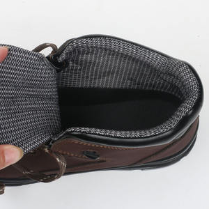 Nuovo modello indistruttibile elettrico riscaldato slip-on anti-penetrazione scollato <span class=keywords><strong>campi</strong></span> di olio di iniezione pu scarpe di sicurezza da lavoro - Product Image 6