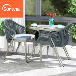 Thiết Kế Mới Đồ Nội Thất Ngoài Trời Kim Loại Nhôm Bàn Ăn Đặt Ngoài Trời Giải Trí Vườn Vuông Bàn Ghế Bộ Cho Quán Cà Phê - Product Image 2