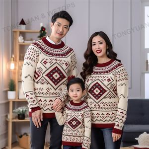 <span class=keywords><strong>Pull</strong></span> personnalisé en coton éponge tricoté papa <span class=keywords><strong>maman</strong></span> et moi vêtements de famille correspondant coupe décontractée tricoté vacances fête <span class=keywords><strong>pull</strong></span> de noël - Product Image 6