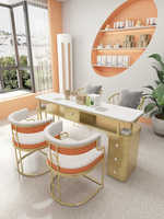 Ensemble de table et de chaise de manucure professionnelle élégante et luxueuse, surface en marbre simple et double avec aspirateur, utilisation en salon, salon