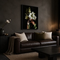 Cadre en alliage noir mat fin avec motif floral femme noire, pour aménagement en gros de chambres d'hôtel et rénovation d'intérieur hôtelier