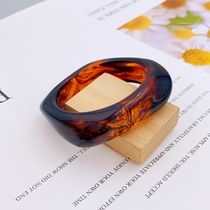 Fashion Colorful Geometric Square Acrylic Resin <b>Bangle</b> <b>Bracelet</b> Statement Vintage Acrylic Jewelry - Product Image 6