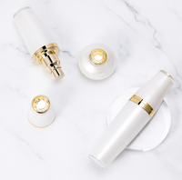 Emballages cosmétiques en acrylique populaires et uniques, 30 ml, 50 ml, 80 ml, 120 ml, pour soins de la peau, crème, lotion, flacons blancs nacrés dorés, bouchon à vis
