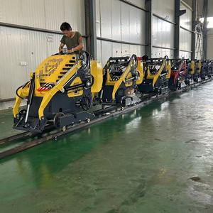 Le moins cher EPA EURO5 2 cylindres moteur skid steer stand on loader mni chargeuse sur pneus hydraulique fléau tondeuse <span class=keywords><strong>dingo</strong></span> à vendre - Product Image 1